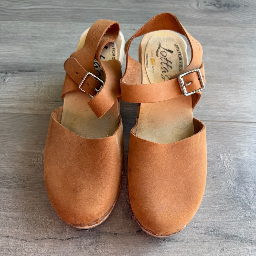 Lotta From Stockholm Tan Leather Clogs with Buckle